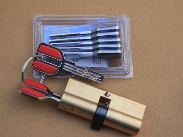 贡嘎24小时上门开锁公司